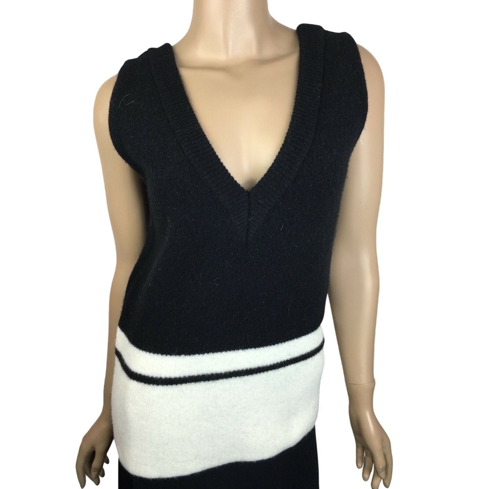 ATTO Size M Sleeveless Sweater Colorblock Virgin Wool Black & White V-Neck